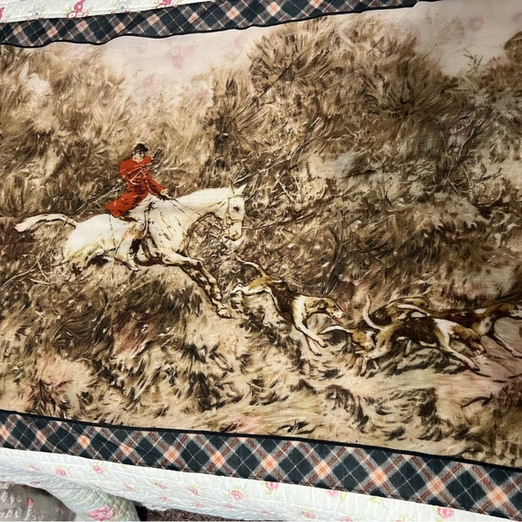 Worth Brand Equestrian Themed Scarf Table Runner - Picture 4 of 16